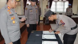 Kapolres Pematangsiantar Pimpin Penandatanganan Pakta Integritas Penerimaan Polri T.A. 2025 | Fakta Depok